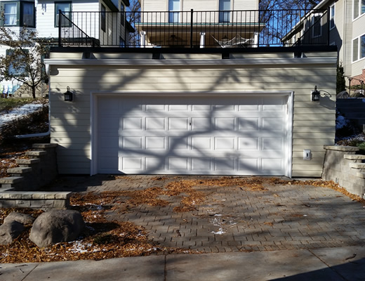 Garage with a Green Roof<br><b style='font-size: 11pt;'>Minneapolis, MN</b>